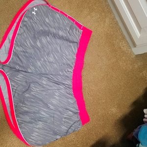 Under Armour Workout shorts, Breat cancer edition